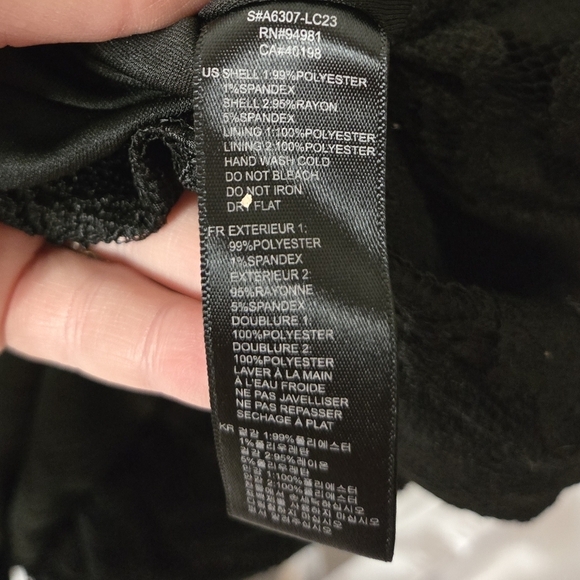 XXI Black Lace Skater Dress Size Small – Elegant Fit & Flare Style - Picture 5 of 6